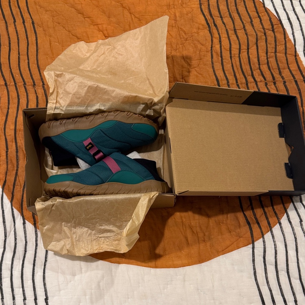 Teva ReEmber Camp Slip On Women’s New With Tags